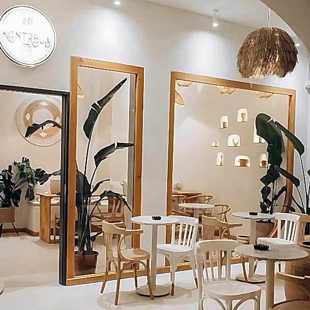 Fresh Coffee with Croissant